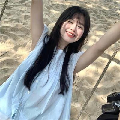 伪装者海报